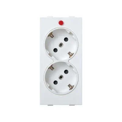 Розетка двойная со шторками Schuko 2Р+Е 16A 250В~ винт., белый, Connect